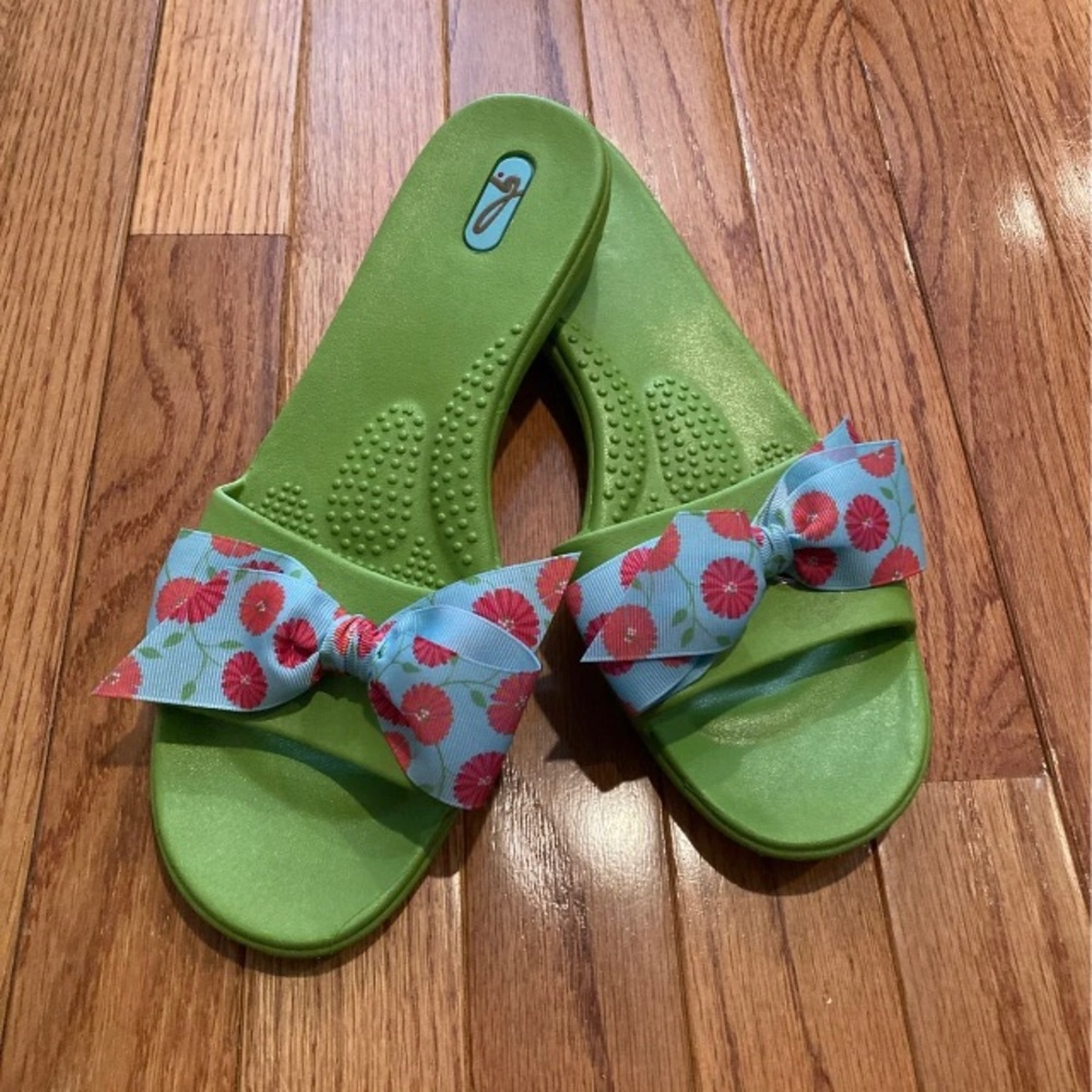 OKA b sandals